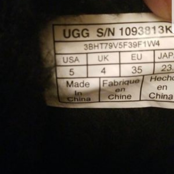 **SOLD** Ugg boots - Picture 4 of 8